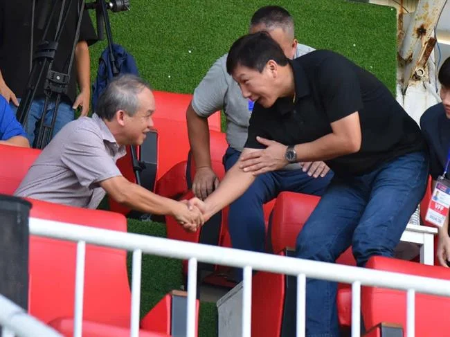 Sân đấu đá gà trực tuyến sôi động tại FCB8